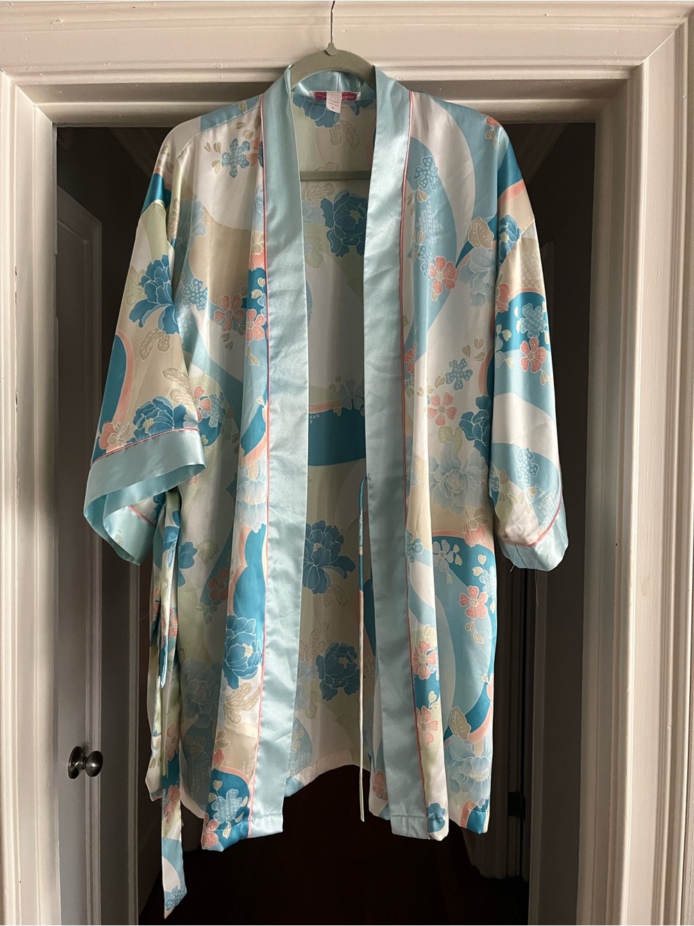 Vintage Oscar De La Renta Silky Floral Kimono Robe in Light Blue and Cream